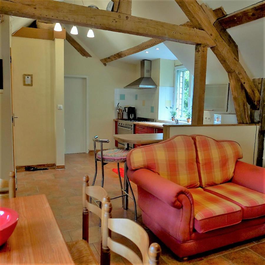 Appartamento Le Glycine A Manoir Sainte Cecile Juvigny-Val-d'Andaine Esterno foto
