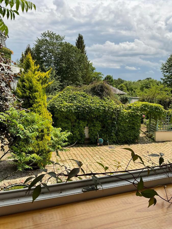 Appartamento Le Glycine A Manoir Sainte Cecile Juvigny-Val-d'Andaine Esterno foto