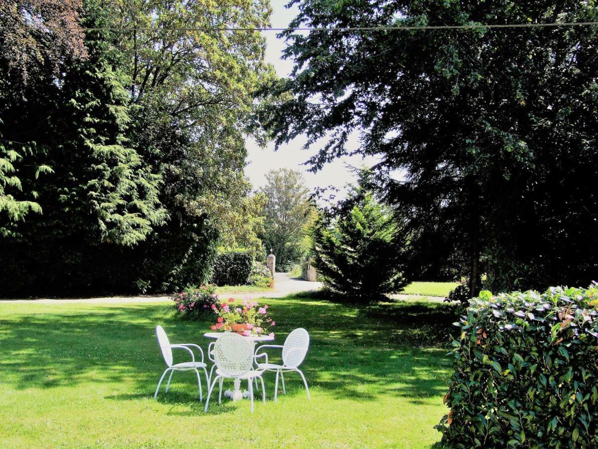 Appartamento Le Glycine A Manoir Sainte Cecile Juvigny-Val-d'Andaine Esterno foto